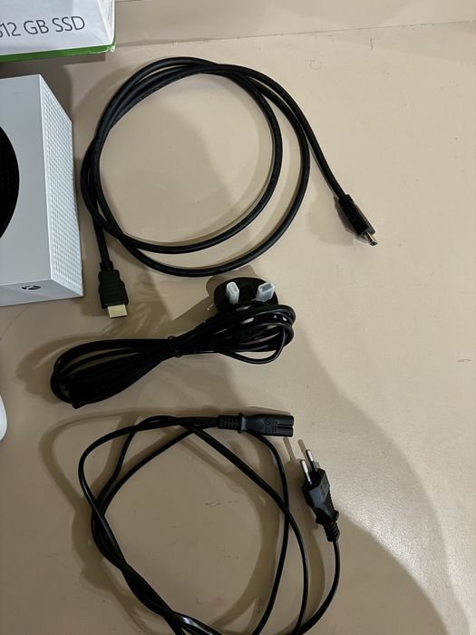 Xbox Series S 2 контролера НОВ