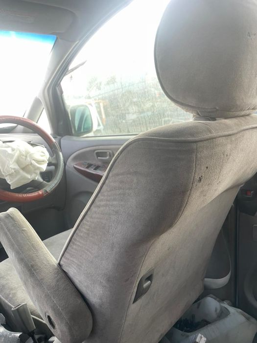 Estima сидения