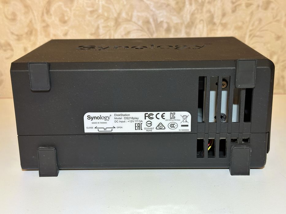 Сетевое хранилище NAS Synology DS218play (без HDD)