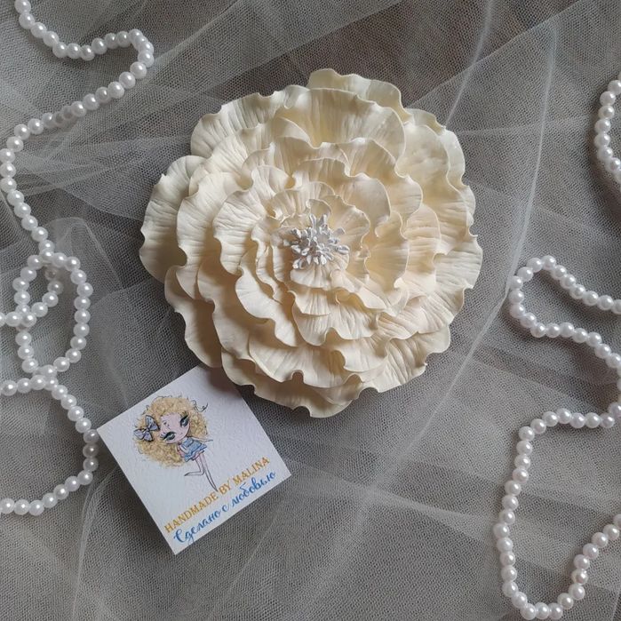 Брошь цветок ручной работы