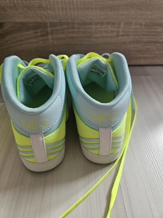 Adidas NEO обувки с 2 цвята връзки