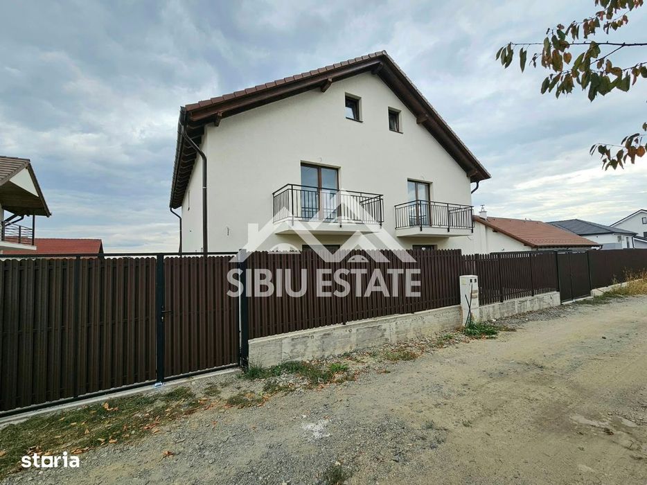 Casa Sibiu Calea Cisnadiei 4 camere, 2 bai, terasa NOU
