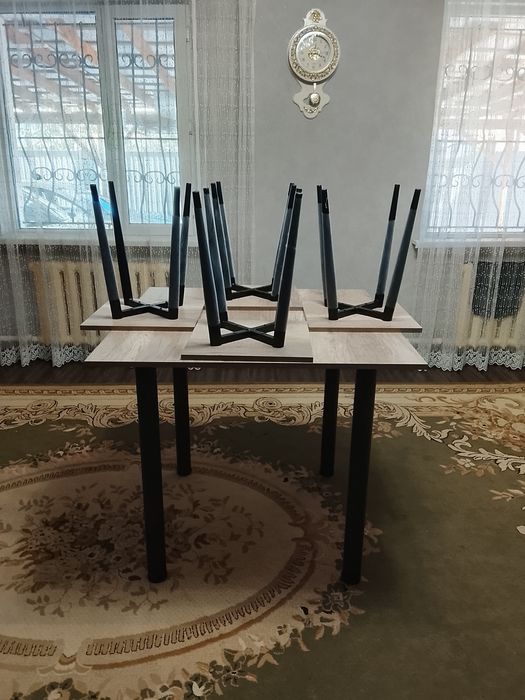 Стол со стульями 4 шт