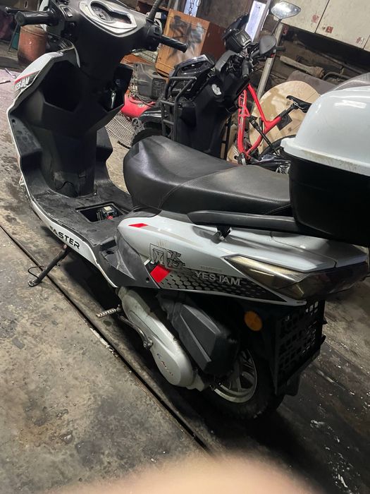 скутер м8 125куб