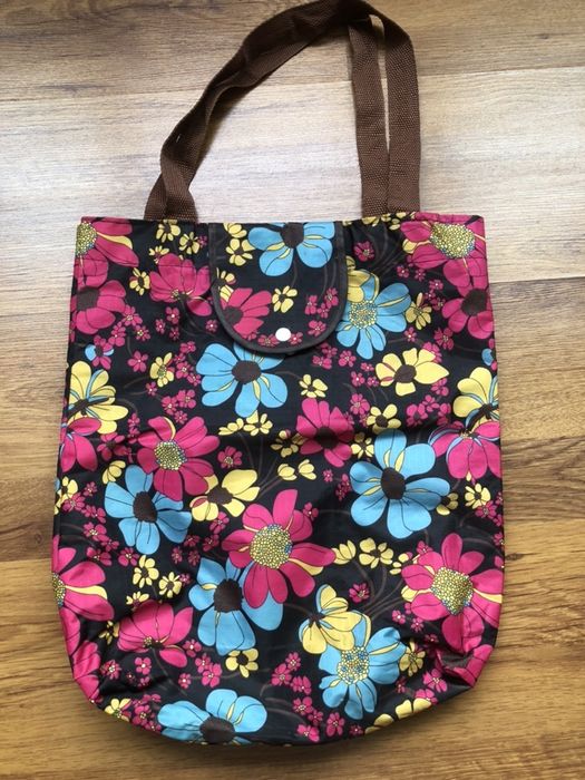 Дамска чанта различни видове