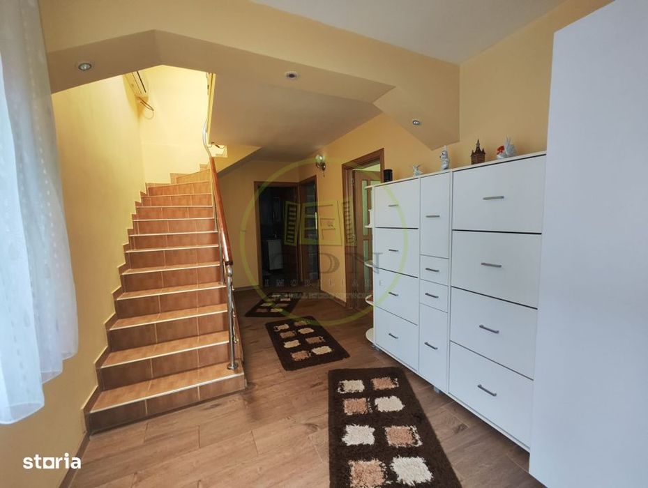 Casa 4 camere, teren 362 mp, Malu Mare