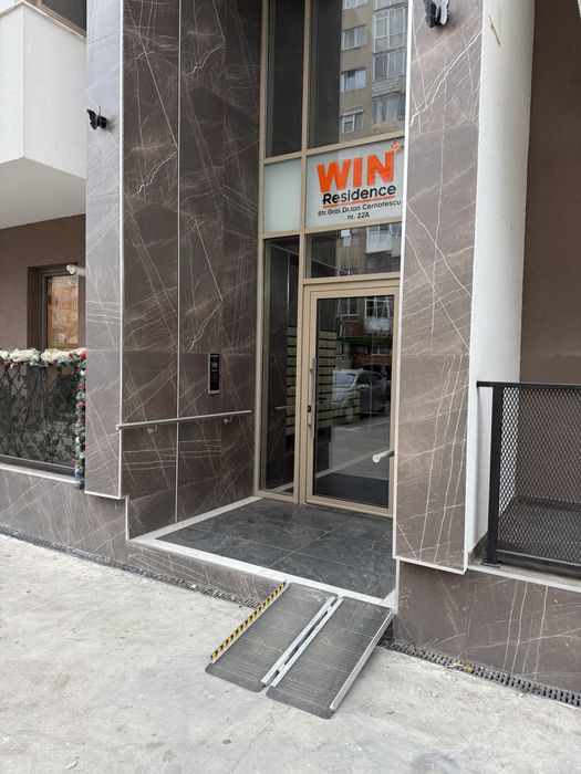 Garsoniera noua Brazda zona randez vous