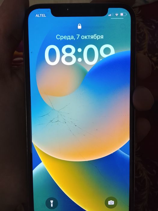 Продам айфон х на 64гб