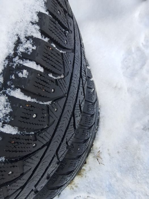 Продам комплект резины