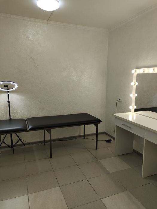 Аренда кушетки в салоне красоты