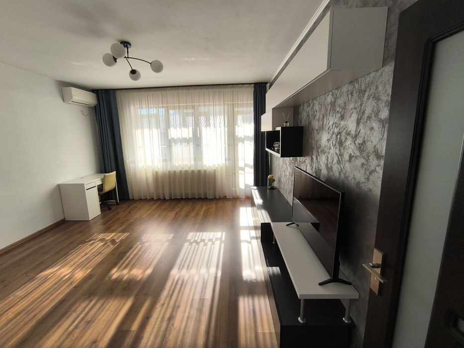 Vand apartament 2 camere