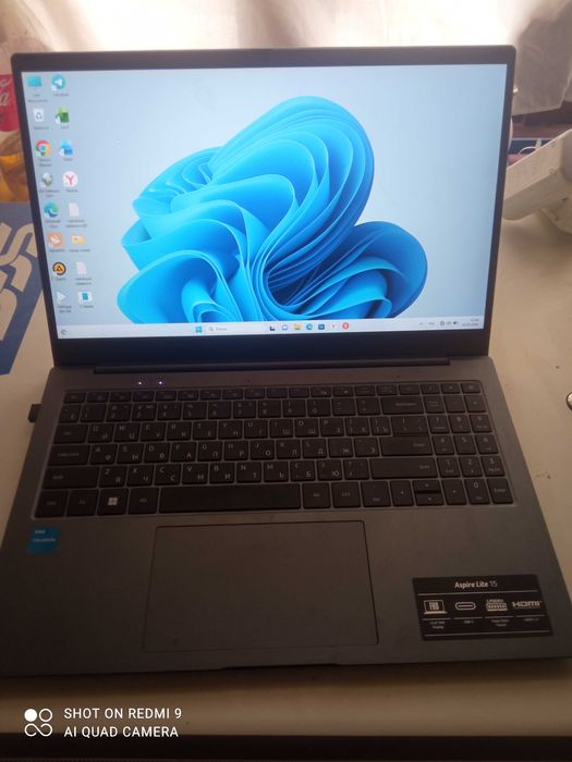 Ноутбук асер сотилади.