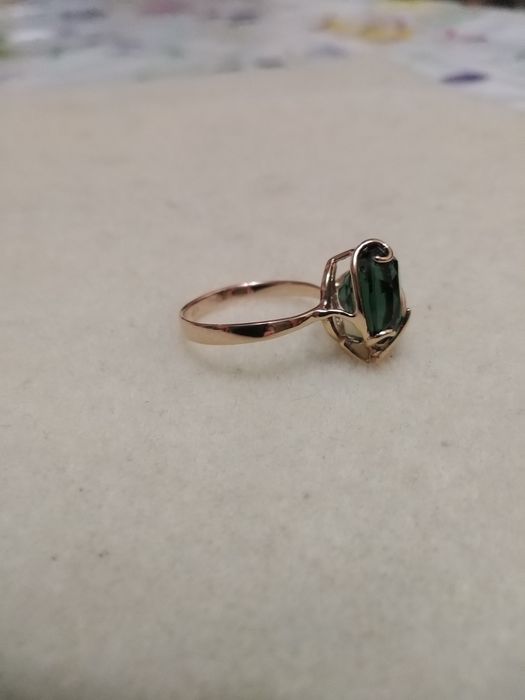 Золотое кольцо 585 сапфир