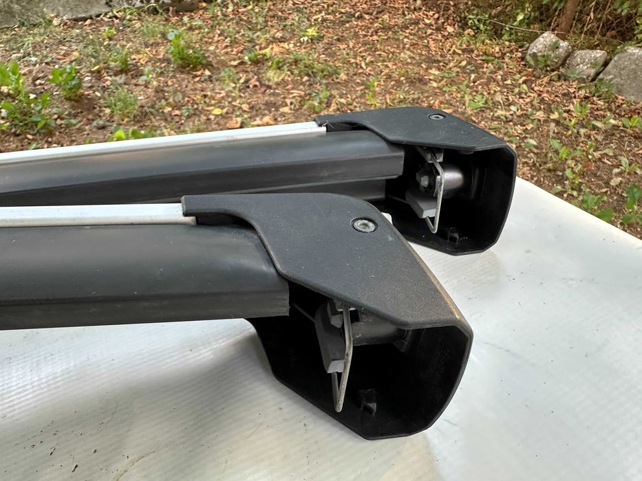 Багажник за ски Thule SnowPack M 732400 за 4 чифта ски или 2 сноуборда