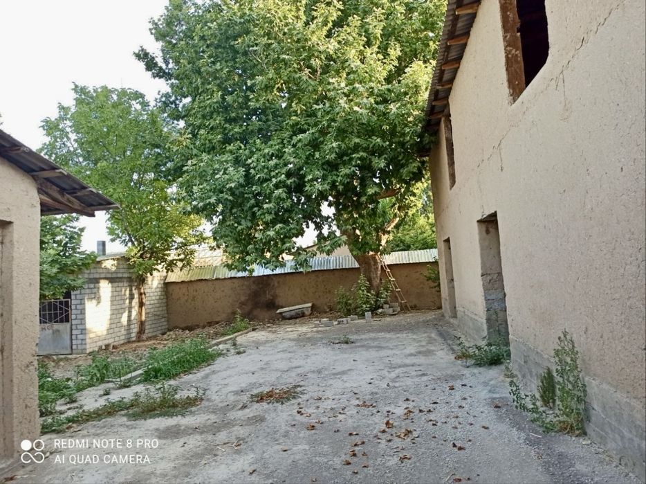 Ер хисобида сотилади, срочно!! сотихига yer sotiladi 10sotiq