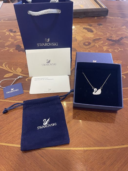 Колие на марката Сваровски Swarovski