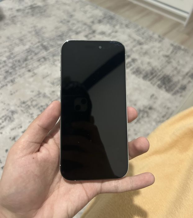 Продам Iphone 14 pro