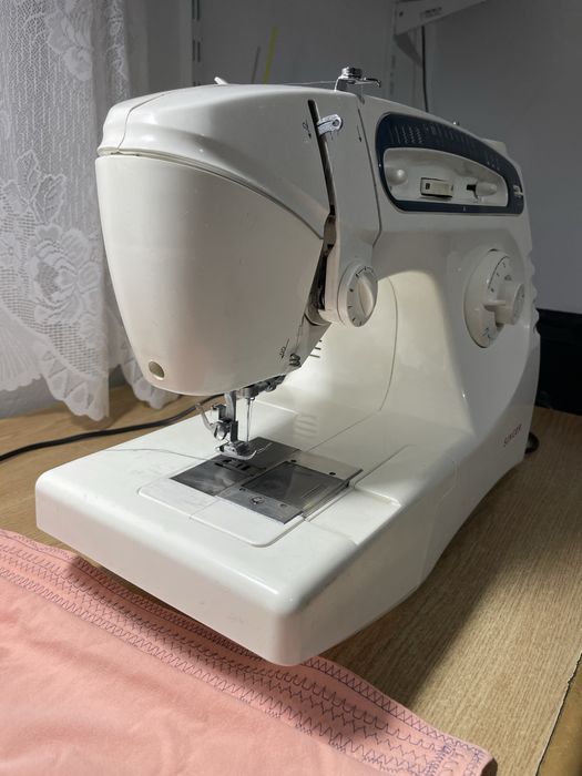 Masina de cusut Singer