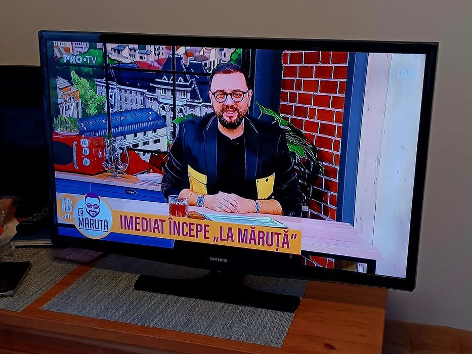 TV LED Samsung, full HD, 82 cm