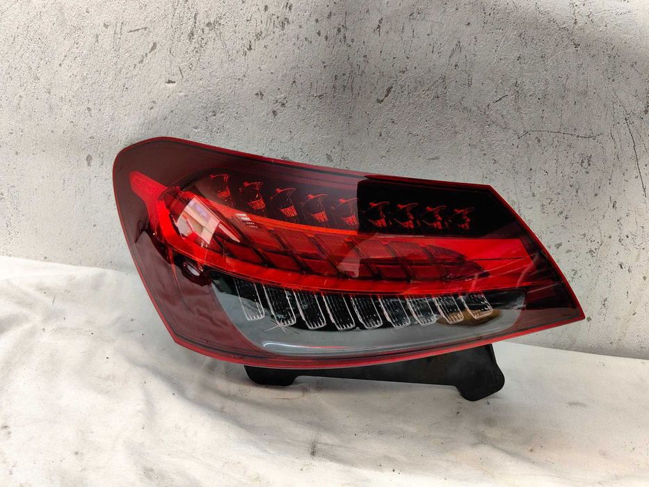 Оригинален стоп Мерцедес 213  Mercedes E 213 Face Led