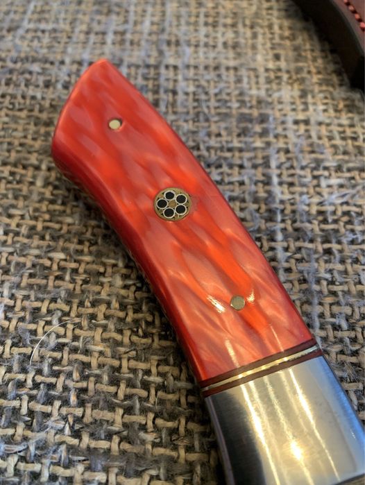 Ръчно кован ловен нож