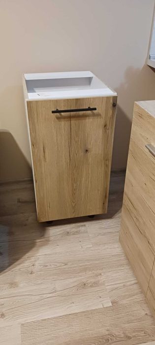 Кухненски шкаф  .