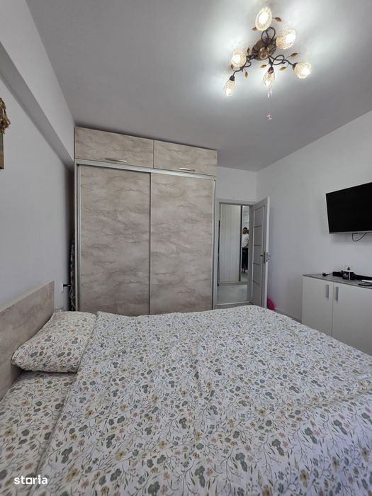 Apartament in bloc nou,mobilat, parcare proprie.