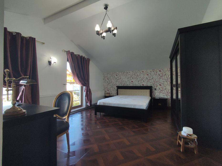 Casa de Vânzare  plus teren de 1080 m