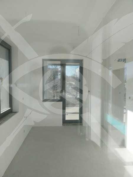 Продава се Къща в Пловдив, Остромила - 380 кв.м за 1048 €/кв.м - Снимка #6