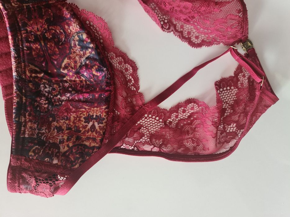 Sutien cu dantelă H&M