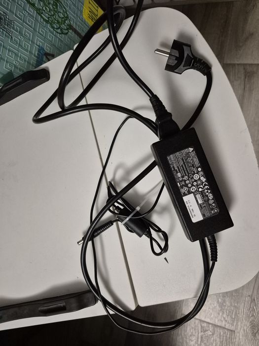 Монитор Dell, модель S2440Lb