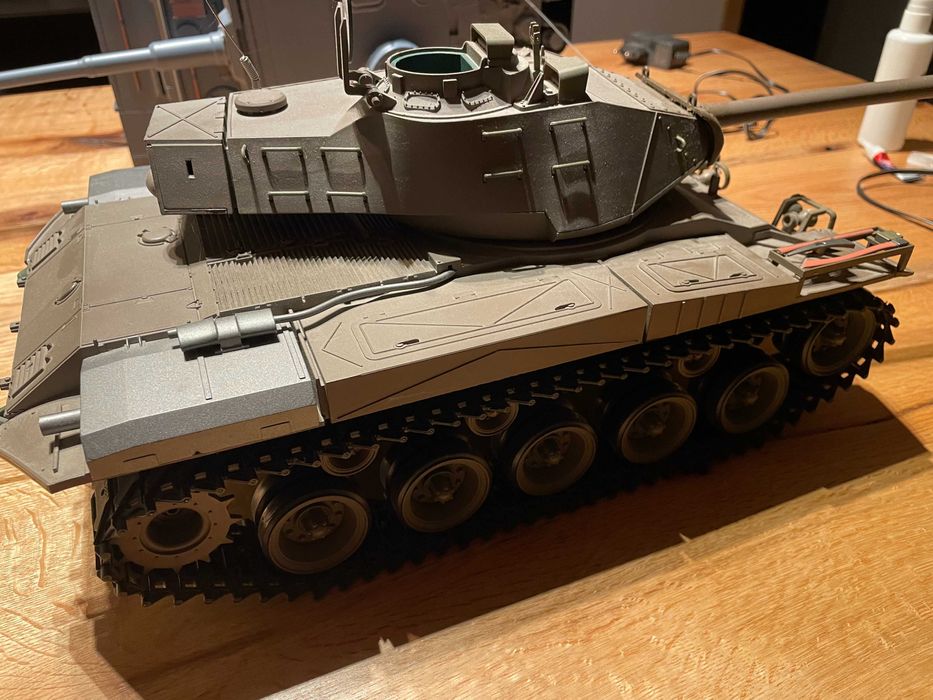 Walker Buldog 2,4 ghz - tanc macheta telecomanda