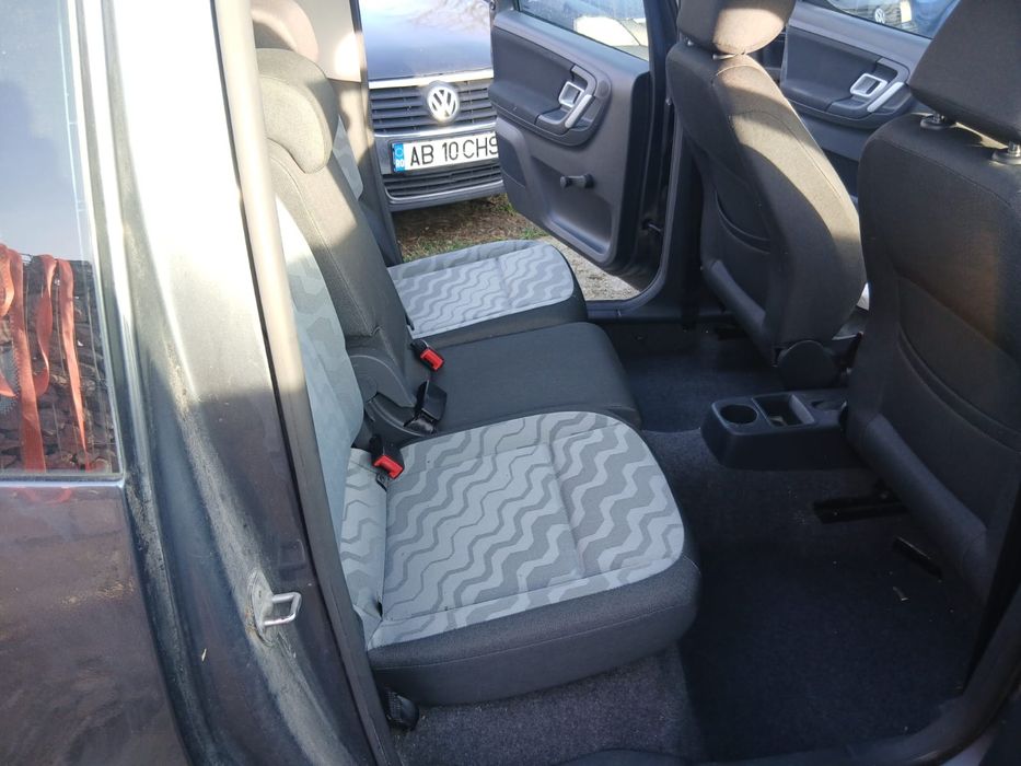 – SKODA Roomster 2010/ 1.4 Benzina


– SKODA Roomster 2010/ 1.4 Benzin