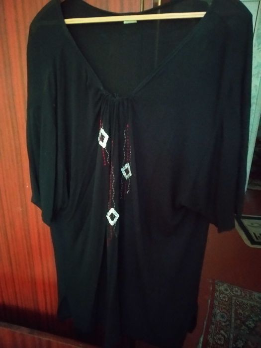 Платья женские 54-56 размеров в отличном состоянии.