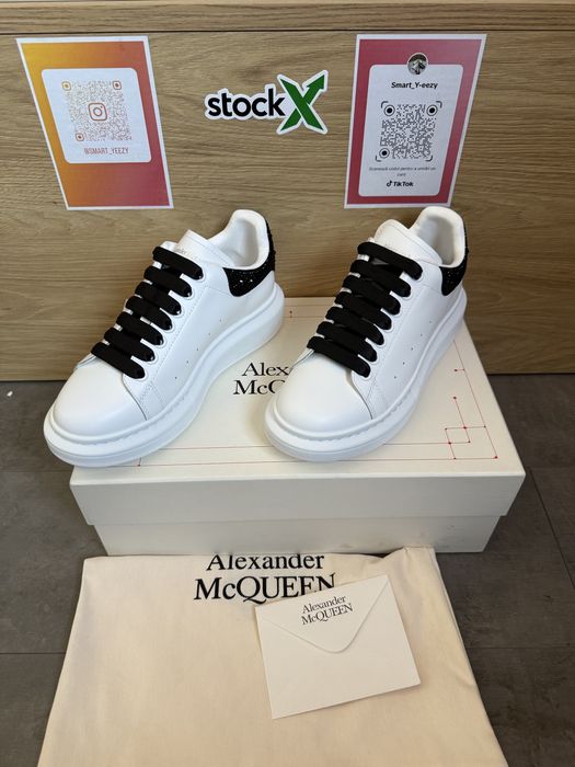 Alexander McQueen Oversized Sneaker – White/ Black Crystals Poze Reale