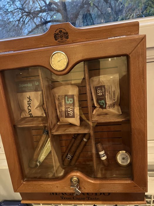 Хумидор / Кутия за пури