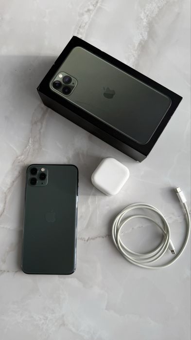 Продам Айфон 11 про мах 64гб