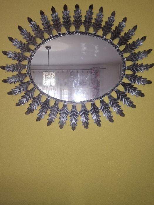 Oglinda superbă ramă metalică