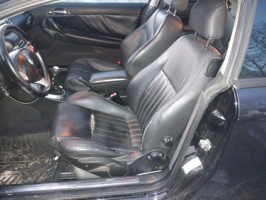 Алфа Ромео ГТ на части