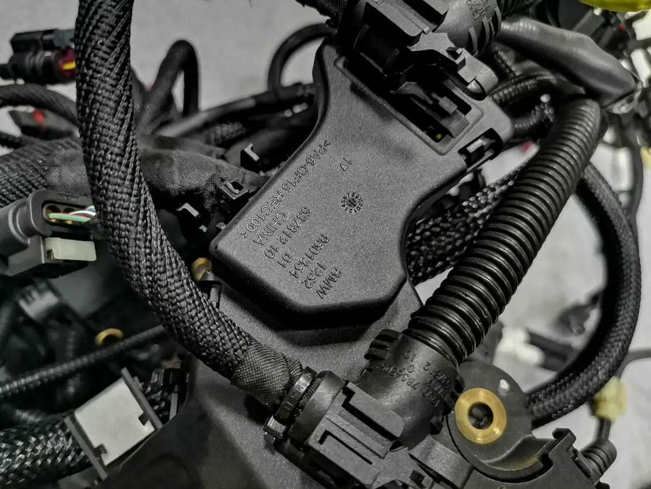 Ново К-т Кабели за Двигател S63B44B BMW M5 F90 M8 9501010