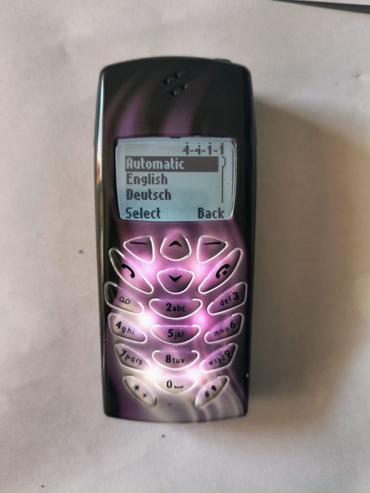 Nokia 8310 ( decodat)