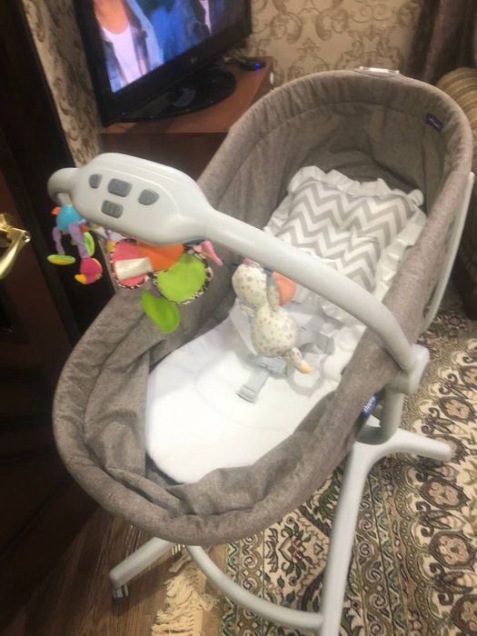 Люлька-стульчик фирма Chicco