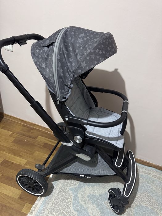 Продам коляску ining baby
