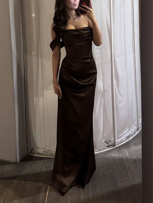 Вечернее платье embark