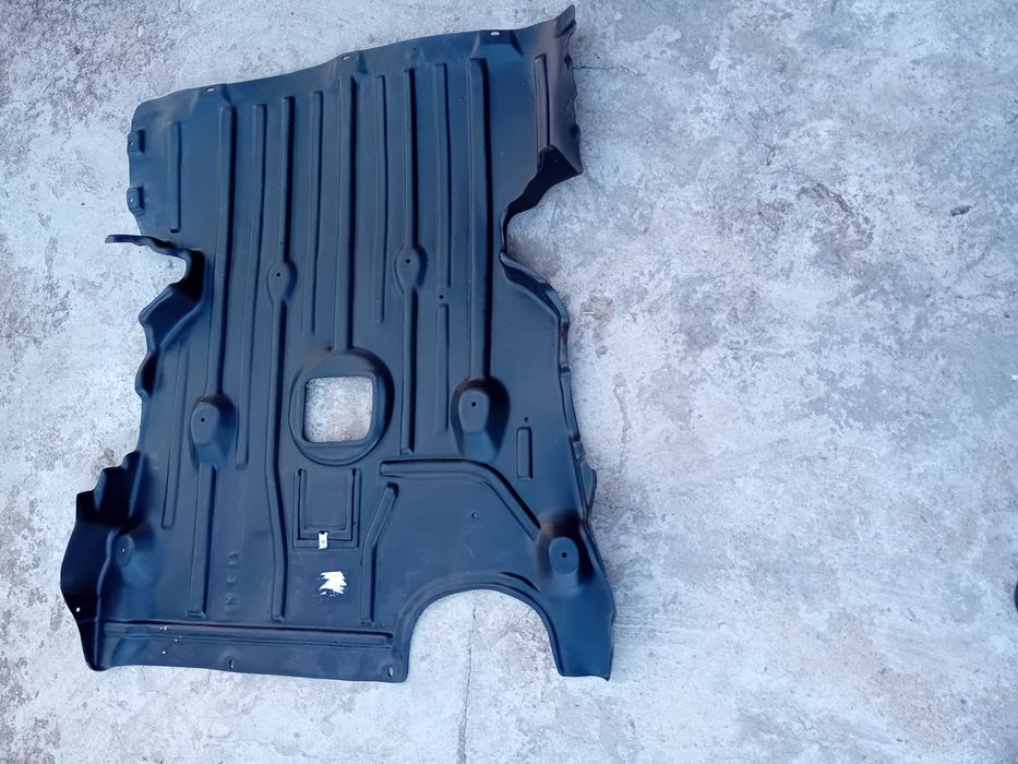 Кора под двигател  BMW 1 E81/87