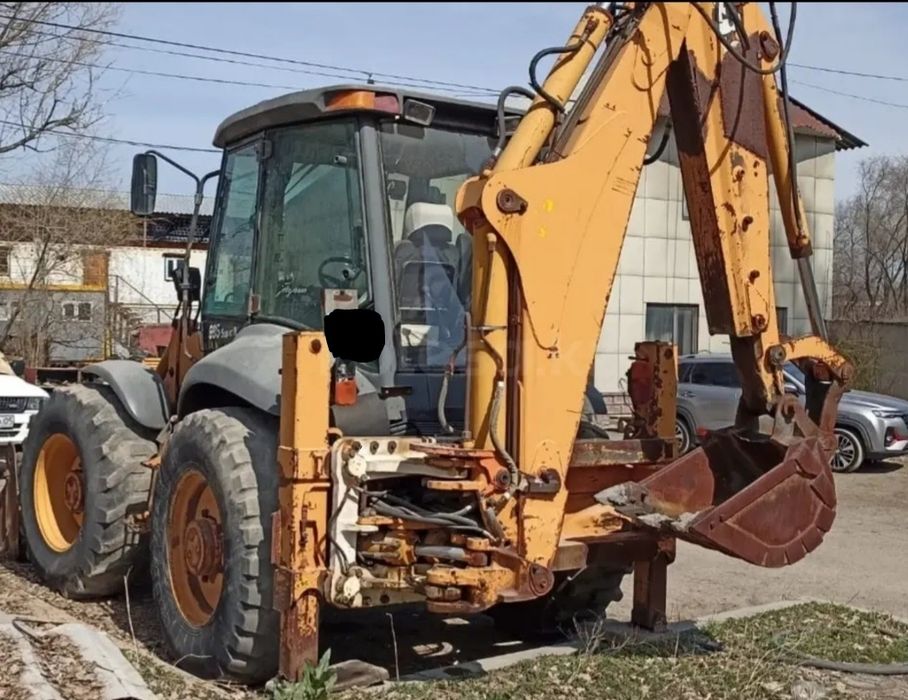 Экскаватор-погрузчик case на крабовом ходу