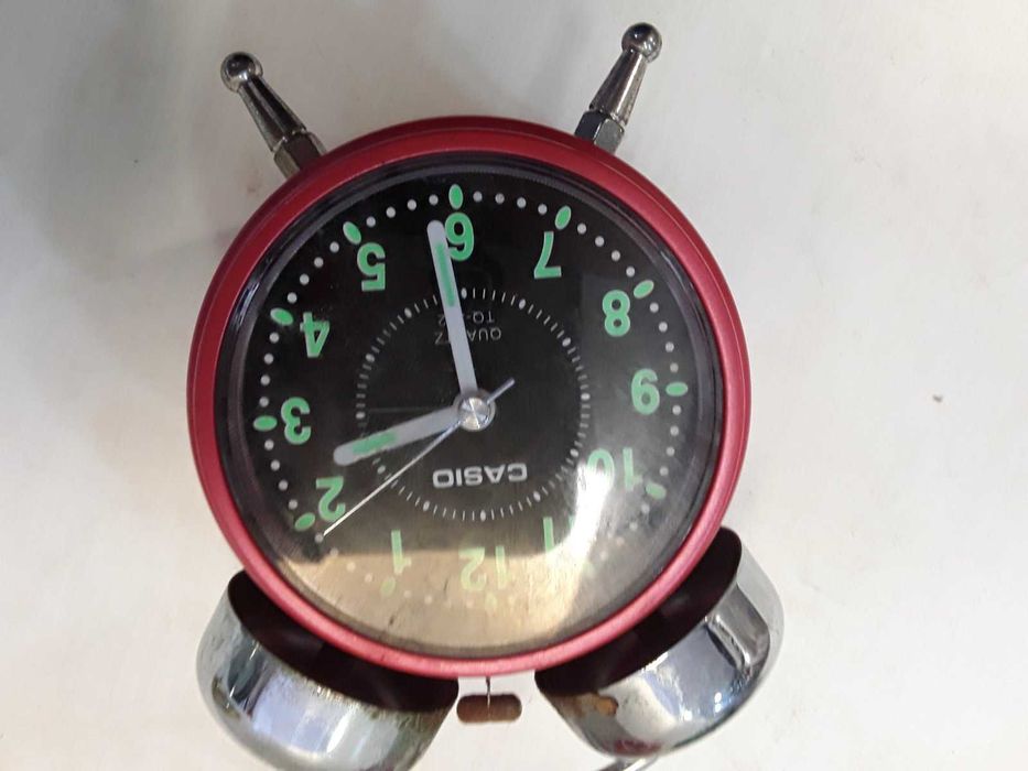 Часовници,будилници 5бр. за 60лв.