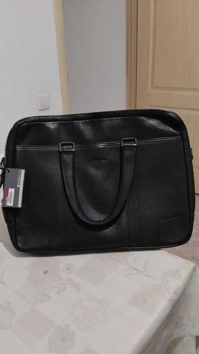 Кожаная сумка для ноутбука