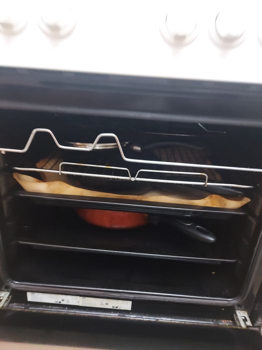 Продам газ плиту