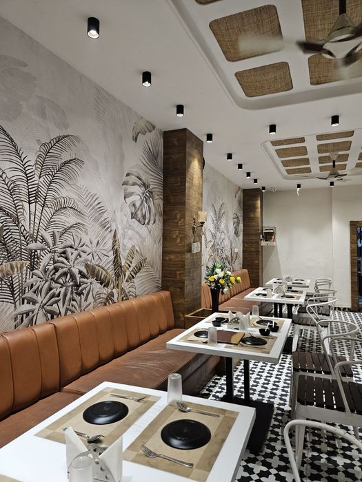 Художник, декаротор .